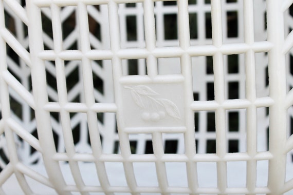 Vintage white basket -Go shopping - Made in USSR … - image 4