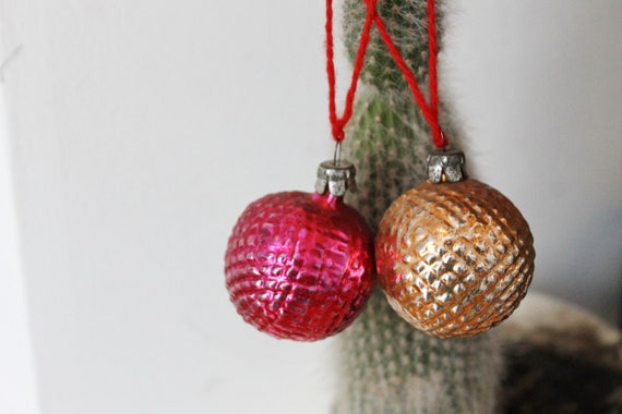 クリスマスツリーボールオーナメント 1.6 インチ - 2 個セット