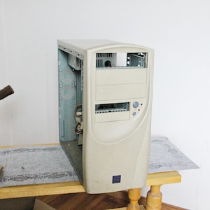 Vintage computer old case - 1990-2000s - vintage electronics