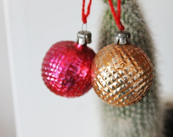 Christmas tree balls ornament 1.6 inches - Set of two - Soviet vintage - Christmas - New Year Glass Ornament, Made in USSR - 1970s