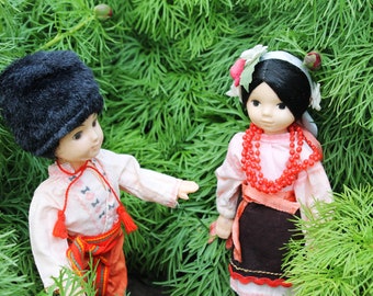 Ukrainians dolls in national costumes - set of two boy and girl dolls - vintage dolls - Ukrainian USSR doll - Collectible doll - 1970