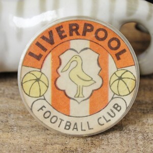 Pin’s Vintage Liverpool FC – Badge Football Collection
