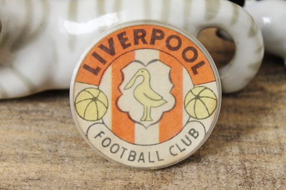 Vintage soviet USSR pin badge football (soccer) L… - image 1