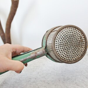Vintage Metal Fruit Press, Fruit Juicer 1960s, Squeezer, Table Press for Berries, Fruit, Vegetables, Metal Manual Juicer image 9