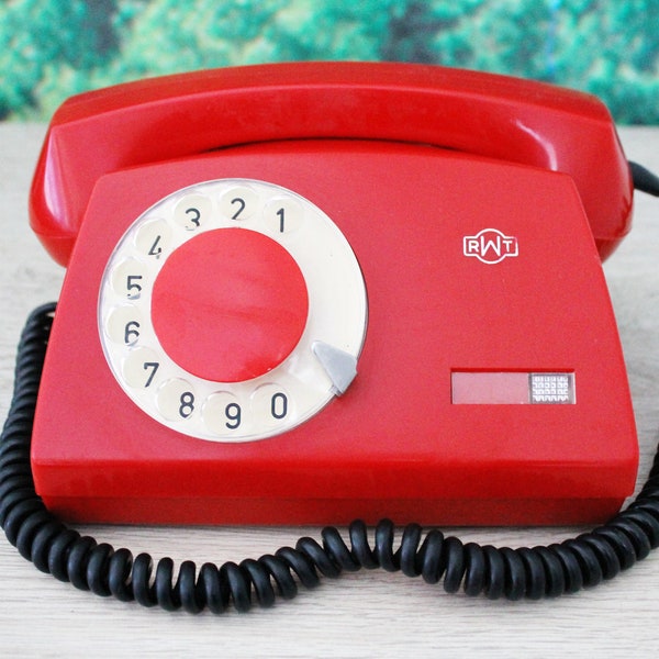 téléphone rotatif rouge soviétique vintage - 7,1 pouces - téléphone rotatif à cadran circulaire - téléphone vintage - fabriqué en Pologne
