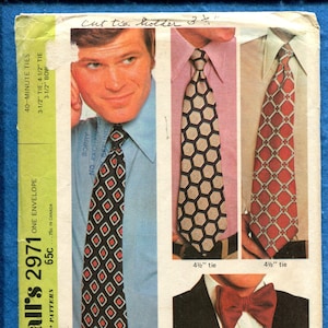1970&#39;s McCall&#39;s 2971 Retro Men&#39;s Wide Neck & Bow Ties Pattern