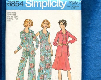 1970's Simplicity 6854 Retro Lady's Casual Luncheon Outfits Pattern Size 18..20 UNCUT