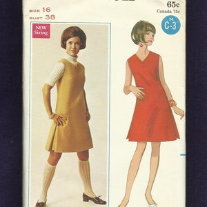 1960&#39;s Butterick 4719 Jumper or Dress with V Neck Flared with Inverted Pleats at the Hip Size 16 UNCUT