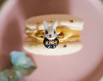 Bunny porcelain adjustable ring lovely and cute with gold details