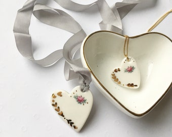 18th century style lovely porcelain heart pendant-small