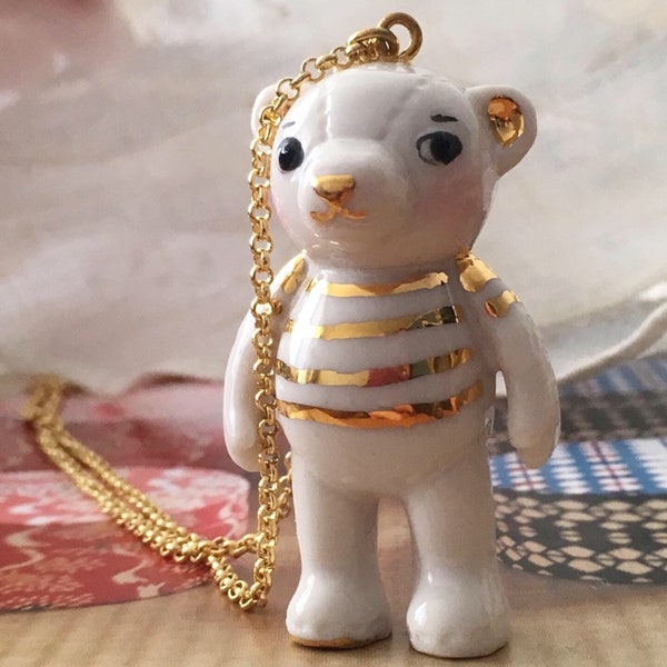Teddy bear porcelain long statement necklace with gold stripes t-shirt