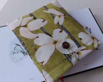 Pochette de livre florale, protecteur de livre rembourré, pochette de livre, cadeau livresque, pochette de livre avec poche, étui à livre vert, taille petit Royaume-Uni