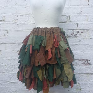 Waldland Rock, grüner zerfetzter Rock, Feen Kleid, wiederverwendete upcycled Mode, Renaissance Faire UK