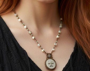 Collar colgante de macramé con diosa tibetana