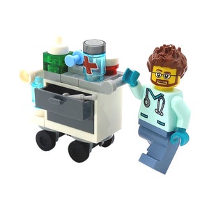 LEGO®ブロックで作られたモデル手術室カート注射器医師外科医病院クリニック家具カスタムMOCモジュラービルディングBrickis