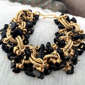 Onyx Chip Charm Bracelet on Gold Wire