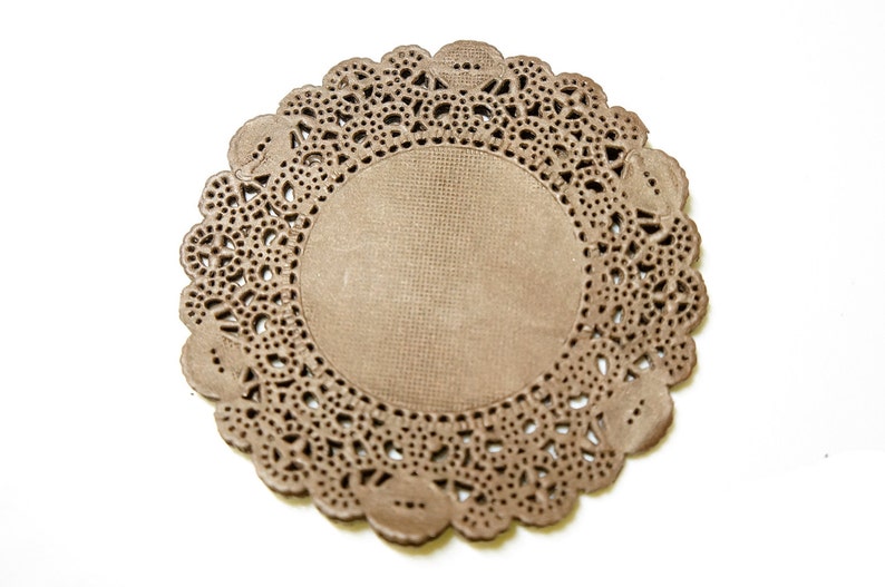 100 Centrini Di Carta Pizzo Usa E Getta - Rotondi 3,5 Pollici, Per Matrimoni, Compleanni E Tavole Eleganti - Foto 3