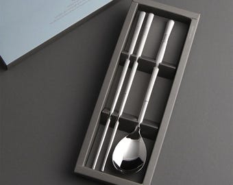 Korean Chopsticks Spoon Set  Metal Chopsticks  STAINLESS STEEL Sujeo  Korean chopstick box set  Korean chopsticks, Silver
