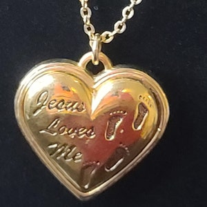 Vintage Avon &#39;Jesus Loves Me&#39; Heart Shaped Necklace | Vintage Avon Collectables | Collectable Avon Jewelry | Avon Collector&#39;s Item |