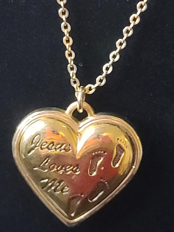 Vintage Avon 'Jesus Loves Me' Heart Shaped Necklac