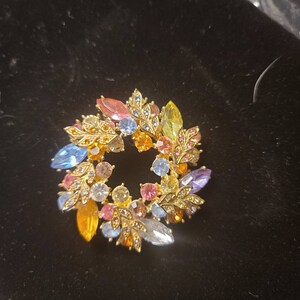 Gorgeous multicolored rhinestone leaf Wreath Style Brooch