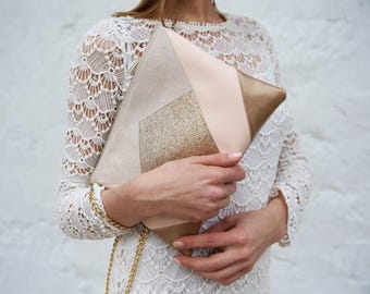 Pouch *NINA* cream and gold. (suede, imitation leather and sequins)