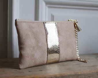 Pochette mariage beige et dorée (suédine et simili cuir). Modèle *NORA*