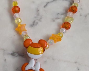 DISNEY HALLOWEEN WRISTLET | phone chain, wristlet, mickey, Minnie, walt Disney world, Disneyland