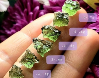 Genuine MOLDAVITE / Raw Moldavite / Moldavite Crystal / AUTHENTIC Moldavite / Moldavite Stone / Moldavite Chips / Moldavite / Real Moldavite