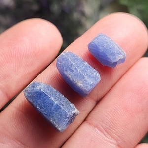 Blue Sapphire - Malawi Sapphire - Raw Sapphire - Sapphire Crystal - Sapphire Gemstone - Sapphire Stone - Sapphire Specimen - Rough Sapphire