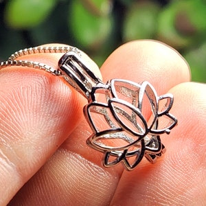 Lotus Sterling Silber Edelstein Käfig Anhänger: Charm Halskette