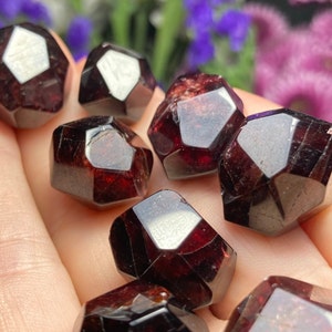 Red Garnet Crystal / Garnet Dodecahedron / Red Garnet / Polished Garnet / Garnet Crystal / Tumbled Garnet / Garnet Specimen / Garnet Stone
