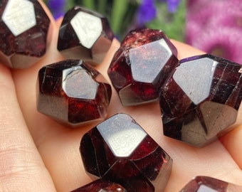 Red Garnet Crystal / Garnet Dodecahedron / Red Garnet / Polished Garnet / Garnet Crystal / Tumbled Garnet / Garnet Specimen / Garnet Stone