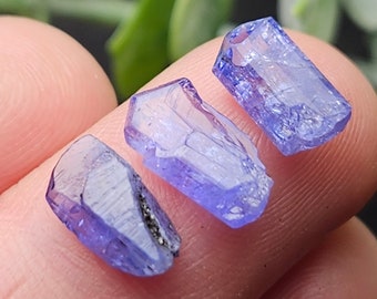 AAA Tanzanite Crystal / TANZANITE / Tanzanite Crystal / Tanzanite Crystal Raw /  / Tanzanite Stone / Raw Tanzanite / Purple Tanzanite