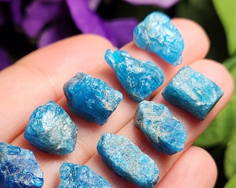 Blue Apatite Crystal / Blue Apatite / Blue Apatite Stone / Raw Blue Apatite / Apatite Stone / Apatite Crystal / Natural Blue Apatite