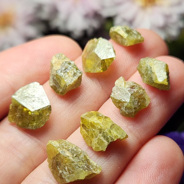 Titanite Crystal / RARE Crystal / Sphene Gemstone / Sphene Titanite / Titanite Stone / Raw Titanite / Natural Titanite / Titanite Gemstone