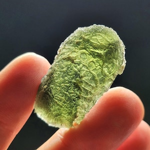 Moldavite Specimen 6.4g - Genuine Moldavite - Raw Moldavite - Moldavite Crystal - Moldavite Specimen - Moldavite Stone - Authentic Moldavite