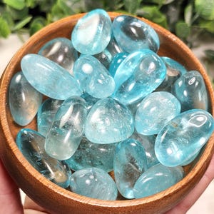 Aqua Aura Quartz - Blue Aura Quartz - Aqua Aura Crystal - Tumbled Quartz - Aura Quartz - Quartz Crystal - Aqua Aura Stone - Aura Crystals