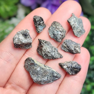 Alexandrite Stone RARE Crystal Natural Alexandrite Raw Alexandrite  Alexandrite Crystal Rough Alexandrite Alexandrite Gemstone