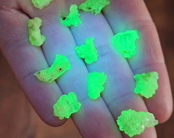 UV Reactive Hyalite Opal Specimen: Fluorescent Namibian Crystal