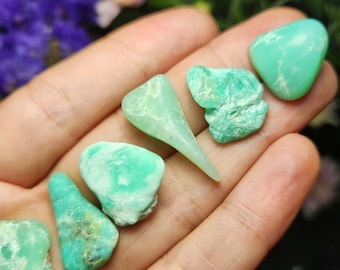 Chrysoprase Crystal / Polished Chrysoprase / Tumbled Chrysoprase / Natural Chrysoprase Stone / Green Chrysoprase / Tumbled Stones