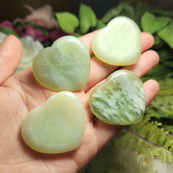 Jade Heart / Jade Worry Stone / Green Jade / Jade Crystal / Worry Stone / Green Jade Stone / Crystal Heart / Heart Worry Stone / Jade Stone