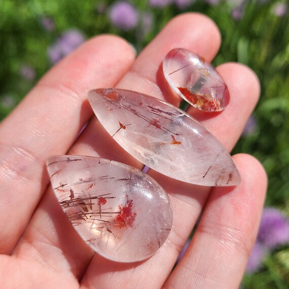 Quartz Rutile Naturel - Pierre Brute 10,48 Carats (2,096 G) - Éclat Et Inclusions Dorées