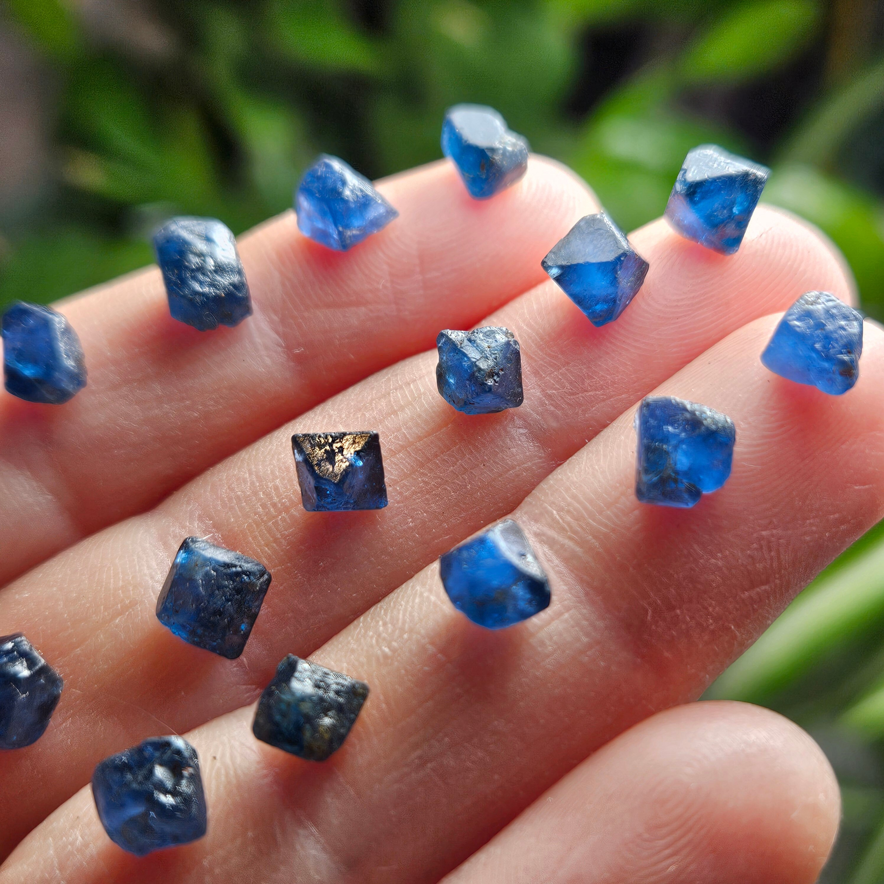 no.108 ブルーダイヤモンドとSpark crystal Blue Spinel Crystal - RARE Crystal - Gahnite - Nigerian Blue