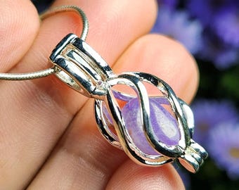 Sugilith Kristall Anhänger: Polierter Sugilith Schmuck