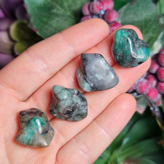 Emerald Crystal - Tumbled Emerald - Polished Emerald - Emerald Stone - Green Emerald - Emerald Gemstone - May Birthstone - Natural Emerald