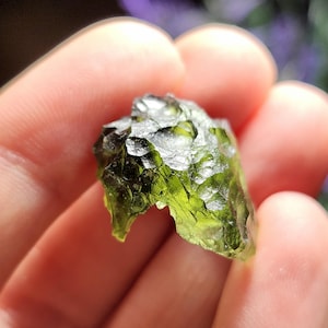 Moldavite - 3.7g Moldavite - Genuine Moldavite - Raw Moldavite - Moldavite Crystal - Moldavite Stone - Authentic Moldavite - Genuine Tektite