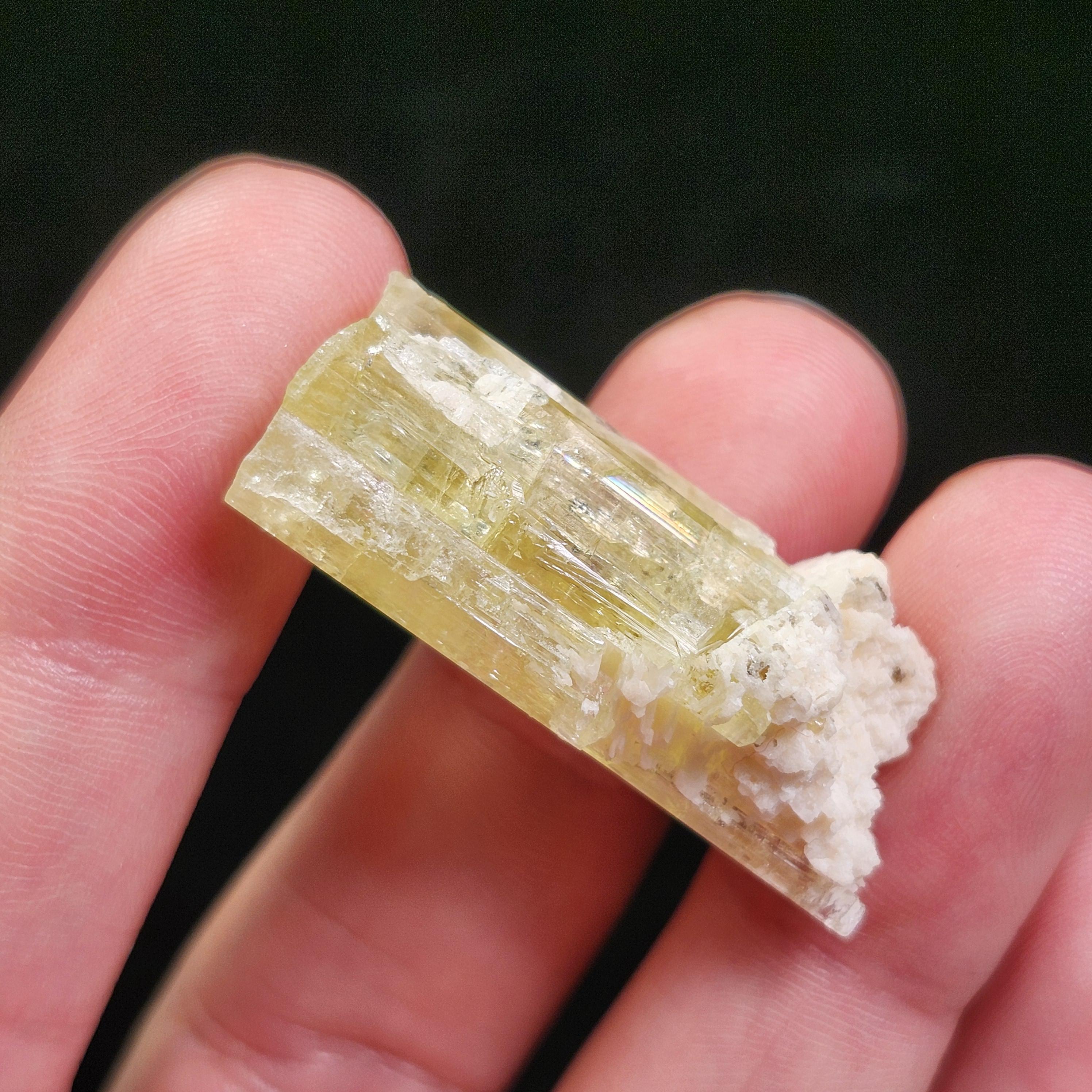 し*ろ様 ヘリオドール ベリル　原石　鉱物標本　天然石　842 ヘリオドール/原石(W303)