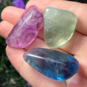 Regenbogen Fluorit Kristall - mehrfarbiger natürlicher Fluorit - Fluorit Kristall - polierter Fluorit - getrommelter Fluorit - Fluorit Trommelstein