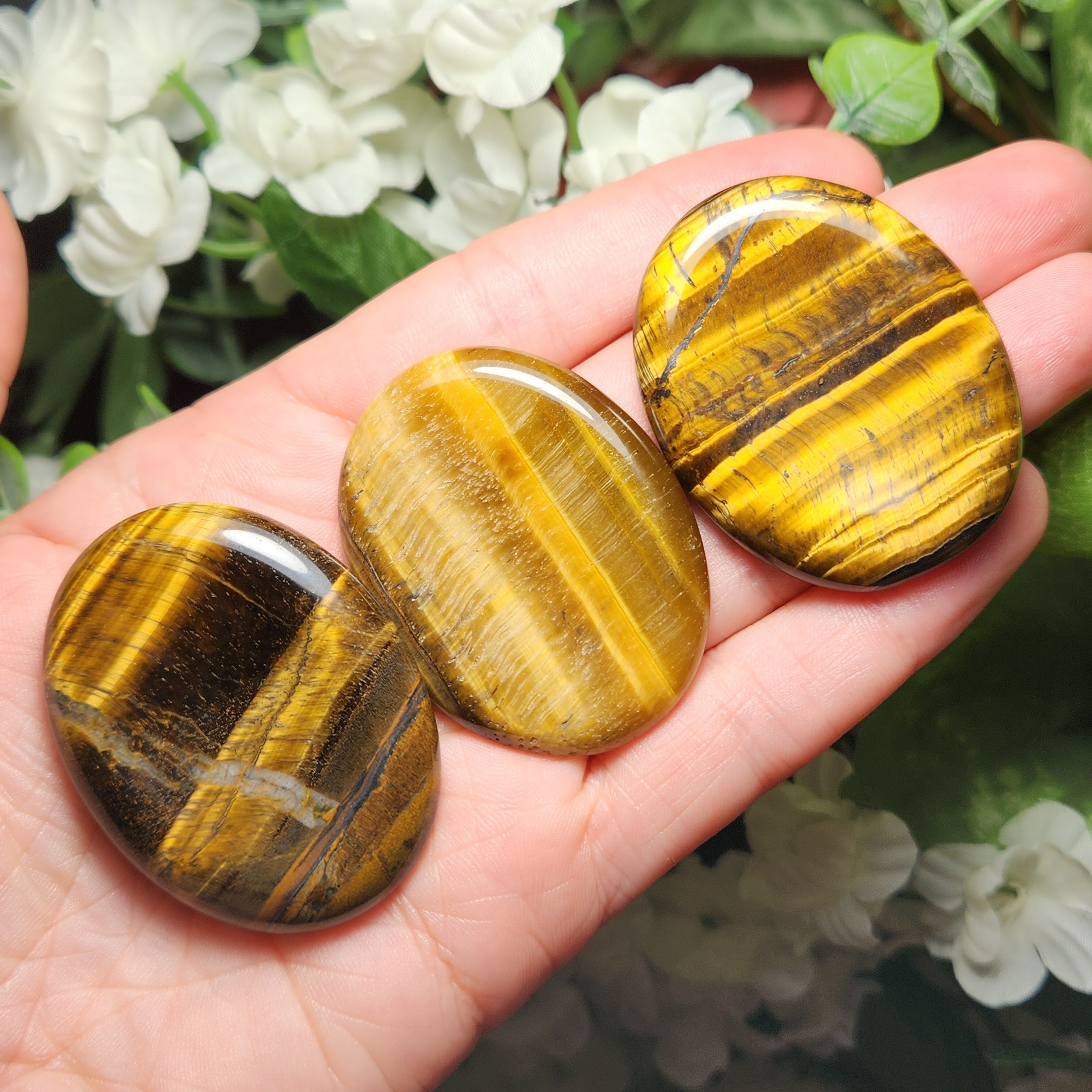 Tiger's Eye Worry Stone: Sacral Chakra Healing Crystal